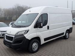 Weiß Gebraucht 2018 Peugeot Boxer Avantage Van | 13.900 € (Fairer Preis)