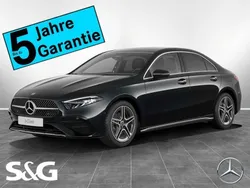 Kosmosschwarz Gebraucht 2024 Mercedes A200 AMG Limousine | 33.259 € (Fairer Preis)
