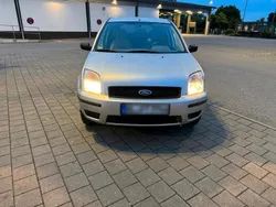 Silber Gebraucht 2005 Ford Fusion Kleinwagen | 3.299 € (Teuer)