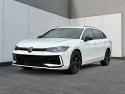 Pure white/weiß Neu 2025 VW Passat Style Kombi | 49.830 € (Superpreis)