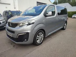 Grau Gebraucht 2021 Peugeot Traveller S Van / Kleinbus | 38.999 € (Fairer Preis)