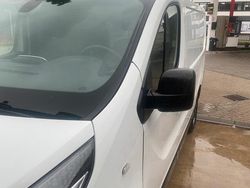 Weiß Gebraucht 2021 Renault Traffic Van / Kleinbus | 12.800 €