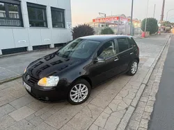 Schwarz Gebraucht 2006 VW Golf V Kleinwagen | 2.500 € (Guter Preis)