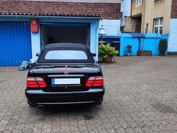 Rot Gebraucht 2001 Mercedes CLK320 Edition Coupé | 12.000 €