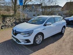 Weiß Gebraucht 2022 Renault Mégane IV Zen Limousine | 16.795 € (Fairer Preis)