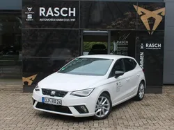 "candy" weiss Gebraucht 2024 Seat Ibiza FR Kleinwagen | 22.900 € (Fairer Preis)