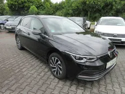Deep black (metallic) Gebraucht 2021 VW Golf VIII Style Limousine | 24.990 € (Fairer Preis)