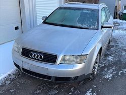 Silber Gebraucht 2002 Audi A4 Kombi | 1.100 € (Superpreis)