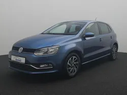 Blau Gebraucht 2017 VW Polo Sound Kleinwagen | 13.990 € (Etwas zu teuer)