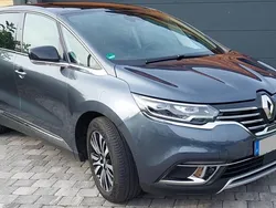 Grau Gebraucht 2022 Renault Espace Initiale Paris Van / Kleinbus | 33.000 € (Teuer)