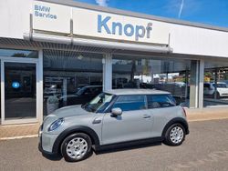 Grau Gebraucht 2022 Mini ONE Essential Kleinwagen | 18.500 € (Etwas zu teuer)