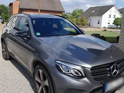 Grau Gebraucht 2017 Mercedes GLC220 SUV | 22.999 € (Guter Preis)