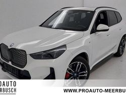 Alpinweiss iii Gebraucht 2024 BMW iX1 M Sport SUV | 44.999 € (Fairer Preis)