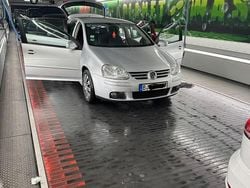 Silber Gebraucht 2007 VW Golf V Limousine | 2.400 € (Guter Preis)