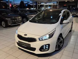 Weiß Gebraucht 2017 Kia Ceed Limousine | 11.999 € (Fairer Preis)