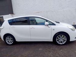 Weiß Gebraucht 2009 Toyota Verso Life Van / Kleinbus | 3.000 € (Guter Preis)