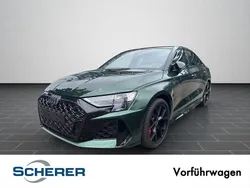Grün Gebraucht 2025 Audi RS3 Sport Kleinwagen | 79.490 €