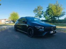 Schwarz Gebraucht 2019 Mercedes CLA35 AMG Shooting Brake AMG Kombi | 39.990 € (Fairer Preis)