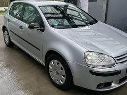 Grau Gebraucht 2007 VW Golf V Limousine | 4.200 € (Etwas zu teuer)
