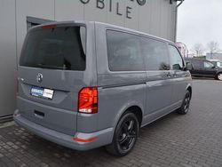 Grau Gebraucht 2021 VW T6.1 Family Van | 39.999 € (Fairer Preis)