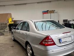 Silber Gebraucht 2002 Mercedes C200 Limousine | 1.600 € (Superpreis)