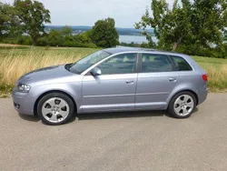 Silber Gebraucht 2005 Audi A3 Ambition Limousine | 7.900 €