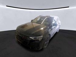 Mythosschwarz metallic Gebraucht 2022 Audi e-tron Black Edition SUV | 39.885 € (Guter Preis)