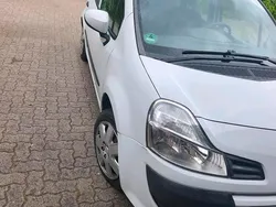Weiß Gebraucht 2009 Renault Modus Van / Kleinbus | 950 €