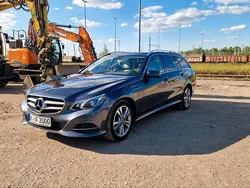 Grau Gebraucht 2025 Mercedes E350 Kombi | 14.400 €