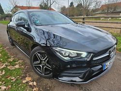Schwarz Gebraucht 2021 Mercedes CLA220 Shooting Brake AMG line Kombi | 25.890 € (Fairer Preis)