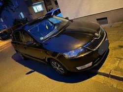 Schwarz Gebraucht 2014 Skoda Rapid Elegance Limousine | 7.590 € (Fairer Preis)