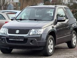Grau Gebraucht 2012 Suzuki Grand Vitara SUV | 8.900 € (Teuer)