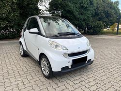 Weiß Gebraucht 2007 Smart ForTwo Coupé Coupé | 3.200 € (Etwas zu teuer)