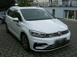 Weiß Gebraucht 2017 VW Touran Highline Van / Kleinbus | 24.999 € (Teuer)