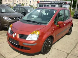 Feuerrot Gebraucht 2005 Renault Modus Dynamique Van / Kleinbus | 2.900 € (Teuer)
