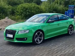 Grün Gebraucht 2010 Audi A5 Premium Coupé | 11.800 € (Teuer)