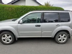 Silber Gebraucht 2004 Nissan X-Trail SUV | 2.000 €