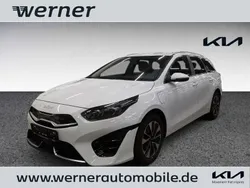 Weiß Gebraucht 2024 Kia Ceed Sportswagon Spirit Kombi | 22.380 € (Superpreis)