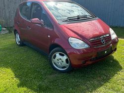 Rot Gebraucht 1998 Mercedes A160 Kleinwagen | 700 € (Fairer Preis)