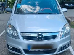 Silber Gebraucht 2005 Opel Zafira Van / Kleinbus | 1.000 € (Guter Preis)