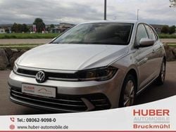 Reflexsilber (m) reflexsilber (m) Gebraucht 2024 VW Polo Style Kleinwagen | 22.490 € (Fairer Preis)