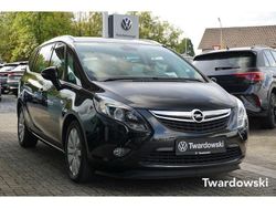 Schwarz Gebraucht 2013 Opel Zafira Innovation Van / Kleinbus | 7.990 € (Fairer Preis)