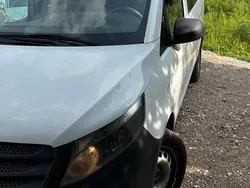 Weiß Gebraucht 2015 Mercedes Vito Van / Kleinbus | 11.900 € (Fairer Preis)