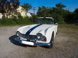 Weiß Gebraucht 1965 Triumph TR4 Cabrio | 23.500 €