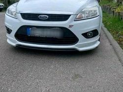 Weiß Gebraucht 2011 Ford Focus ST-Line Limousine | 4.200 € (Teuer)