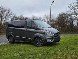 Grau Gebraucht 2020 Ford Tourneo Titanium X Van / Kleinbus | 32.900 € (Fairer Preis)