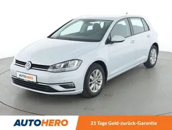Weiß Gebraucht 2018 VW Golf VII Comfortline Limousine | 12.480 € (Guter Preis)