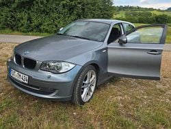 Grau Gebraucht 2010 BMW 118 Kleinwagen | 2.300 € (Guter Preis)