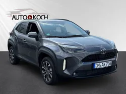 Weiß Neu 2025 Toyota Yaris Cross SUV | 30.800 €