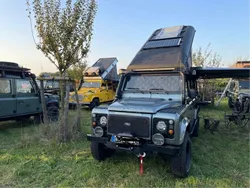 Grau Gebraucht 2016 Land Rover Defender SUV | 121.000 €